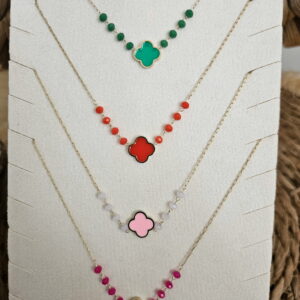 Collier “Trèfle Douceur” – Perles & Couleurs