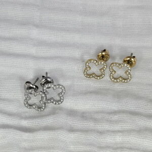 🌸 Boucles d’Oreilles “Clover Shine”